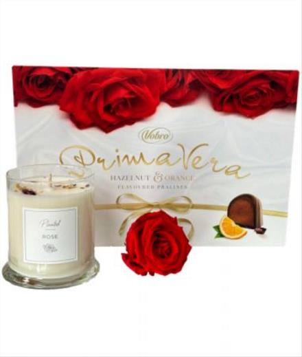 Photo of flowers: Everlasting Rose & Candle Gift Set